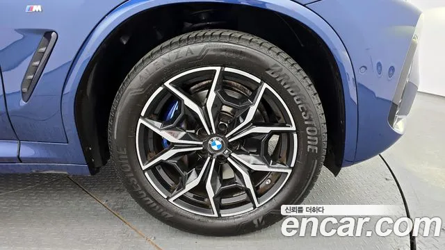 BMW X4 2022 — фото 5