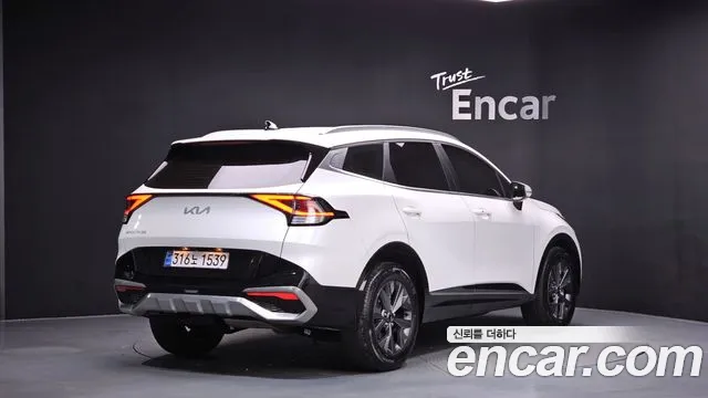 Kia Sportage 2022 — фото 1