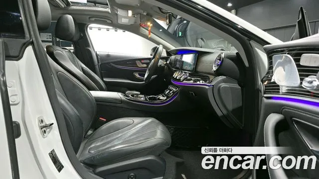 Mercedes-Benz CLS-Class 2019 — фото 11