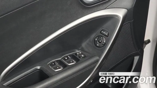 Hyundai Santafe 2016 — фото 18