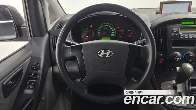 Hyundai Starex 2011 — фото 13