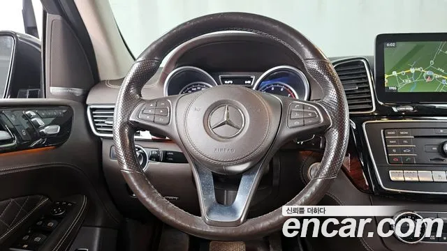 Mercedes-Benz GLS-Class 2017 — фото 13