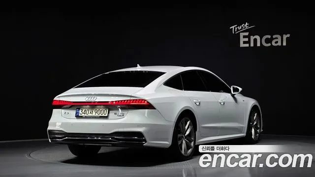 Audi A7 2021 — фото 2
