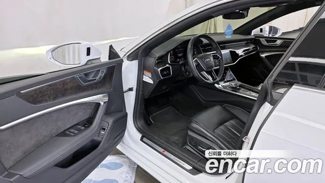 Audi A7 2021 — фото 10