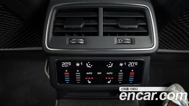 Audi A7 2021 — фото 18