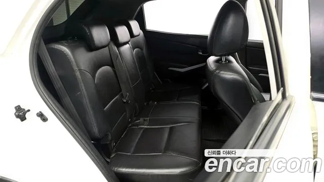 KG_Mobility_Ssangyong KORANDO 2015 — фото 12