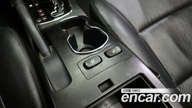KG_Mobility_Ssangyong KORANDO 2015 — фото 15