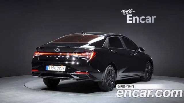Hyundai AVANTE 2023 — фото 2