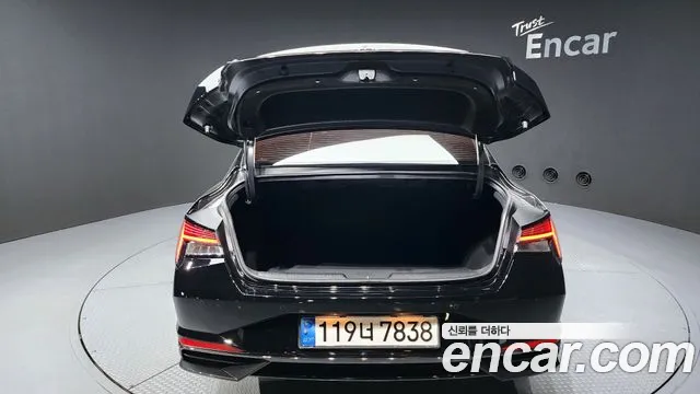 Hyundai AVANTE 2023 — фото 20