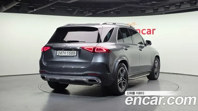 Mercedes-Benz GLE-Class 2019 — фото 2
