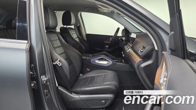 Mercedes-Benz GLE-Class 2019 — фото 10