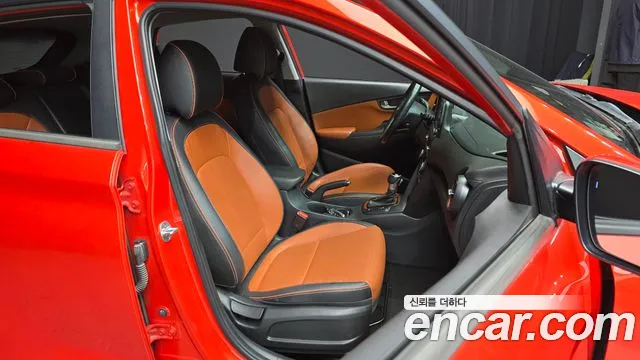 Hyundai Kona 2018 — фото 12
