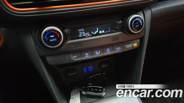 Hyundai Kona 2018 — фото 18