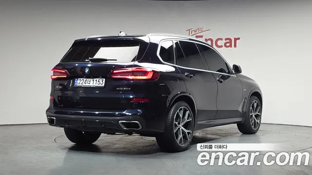 BMW X5 2022 — фото 1