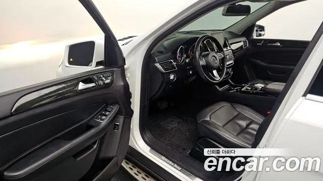 Mercedes-Benz GLE-Class 2016 — фото 10