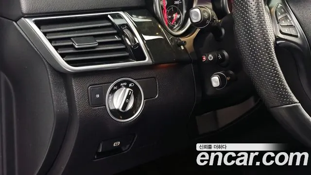 Mercedes-Benz GLE-Class 2016 — фото 15