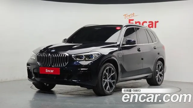 BMW X5 2022 — фото 1