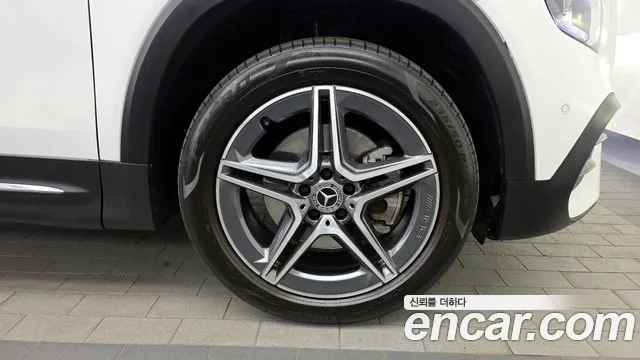 Mercedes-Benz GLB-Class 2022 — фото 5