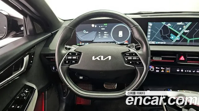 Kia EV6 2022 — фото 12