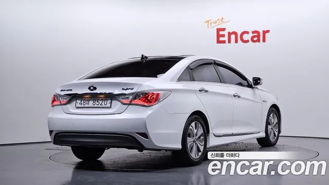 Hyundai Sonata 2014 — фото 1