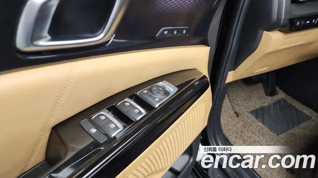 Kia Canival 2023 — фото 14