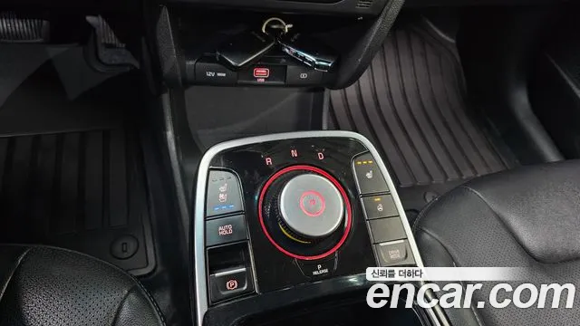 Kia Niro 2023 — фото 9