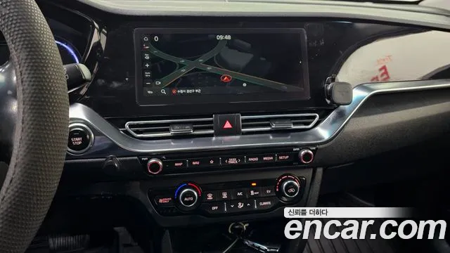 Kia Niro 2023 — фото 14