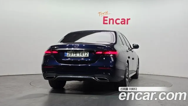 Mercedes-Benz E-Class 2021 — фото 4