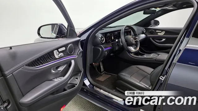 Mercedes-Benz E-Class 2021 — фото 10