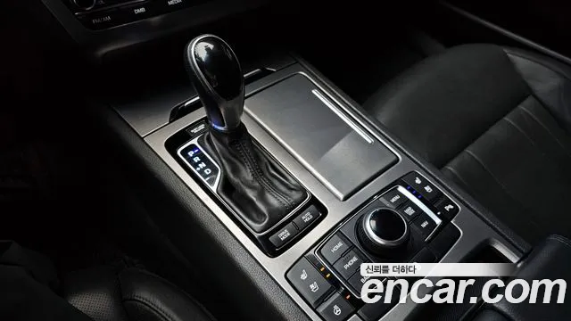 Hyundai Genesis 2016 — фото 9