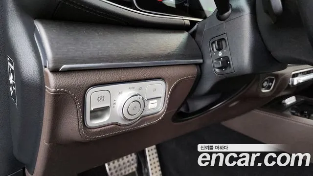Mercedes-Benz GLS-Class 2021 — фото 16