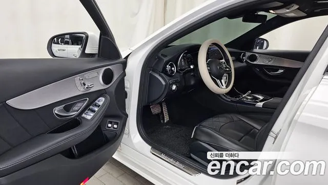 Mercedes-Benz C-Class 2020 — фото 9