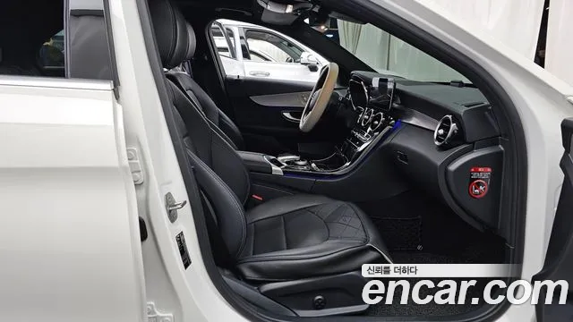 Mercedes-Benz C-Class 2020 — фото 10