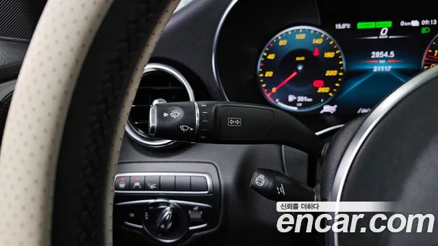 Mercedes-Benz C-Class 2020 — фото 18