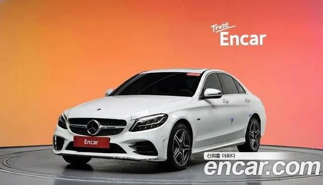 Mercedes-Benz C-Class 2020 — фото 20