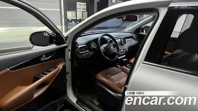 Kia Sorento 2018 — фото 10