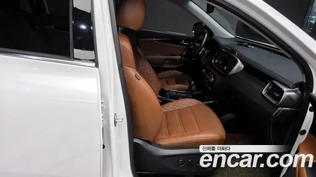 Kia Sorento 2018 — фото 12