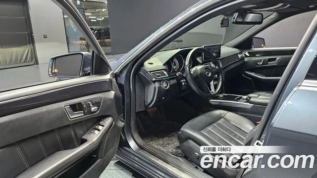 Mercedes-Benz E-Class 2014 — фото 11