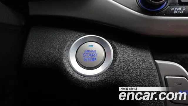 Hyundai AVANTE 2018 — фото 19