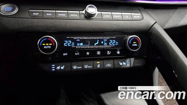 Hyundai AVANTE 2021 — фото 17