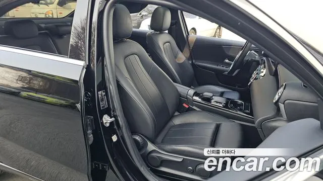 Mercedes-Benz A-Class 2020 — фото 12