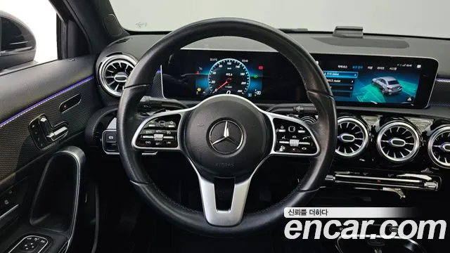 Mercedes-Benz A-Class 2020 — фото 15