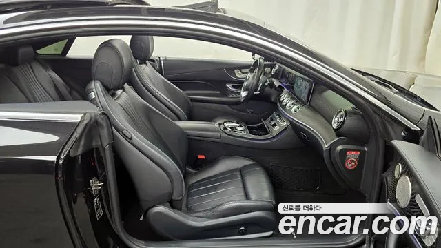 Mercedes-Benz E-Class 2017 — фото 11