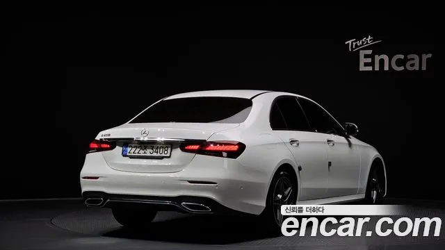 Mercedes-Benz E-Class 2023 — фото 2