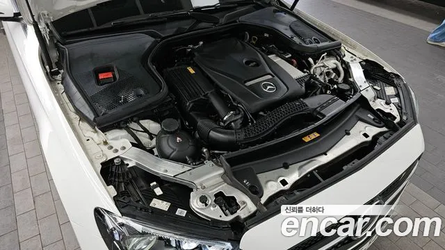 Mercedes-Benz E-Class 2023 — фото 6