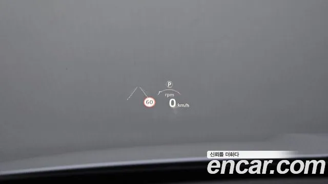 Jaguar XE 2020 — фото 19