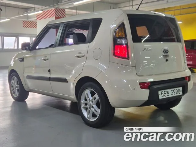 Kia Soul 2011 — фото 3