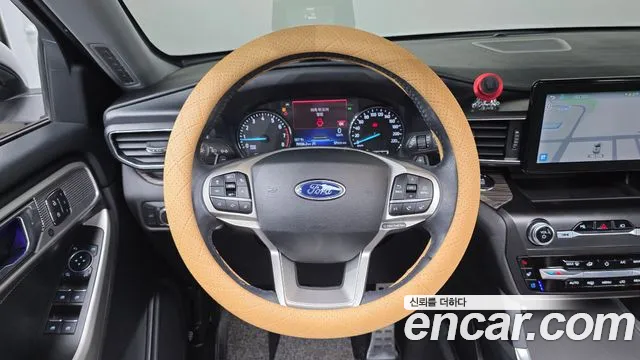 Ford Explorer 2020 — фото 13