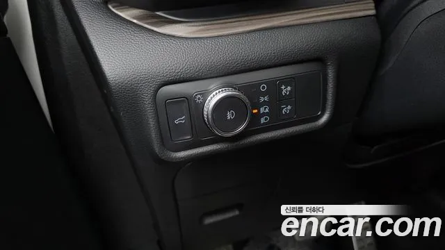 Ford Explorer 2020 — фото 16
