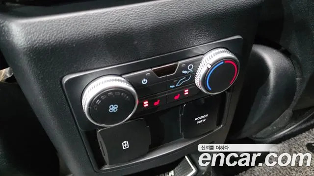 Ford Explorer 2020 — фото 18